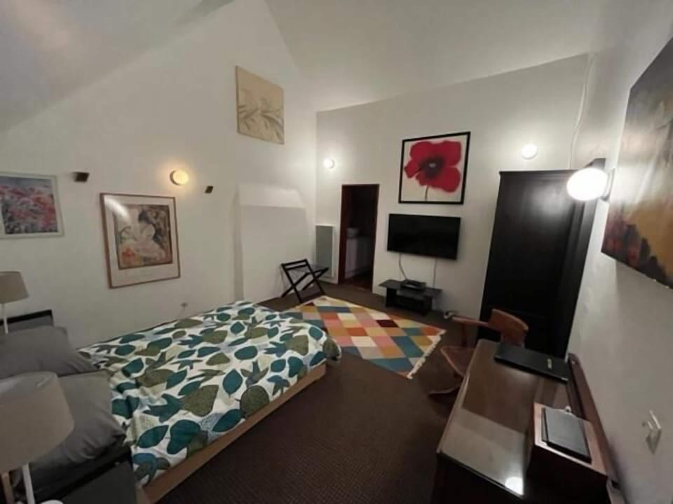 Luxury Double Room, Garden View | Free WiFi