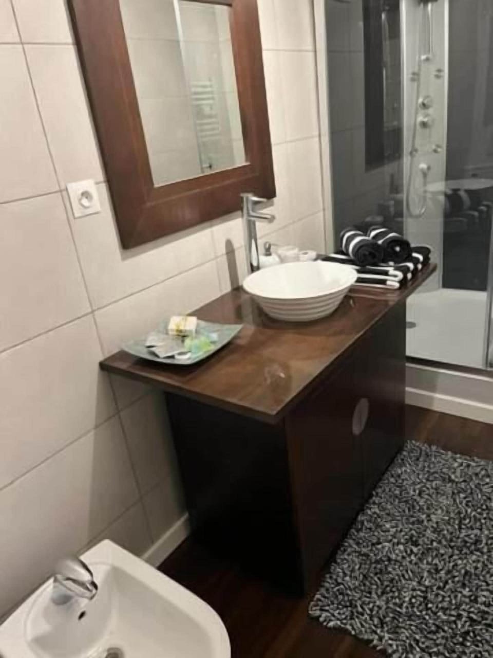 Senior Double Room, Garden View | Bathroom | Hair dryer, slippers, towels, soap