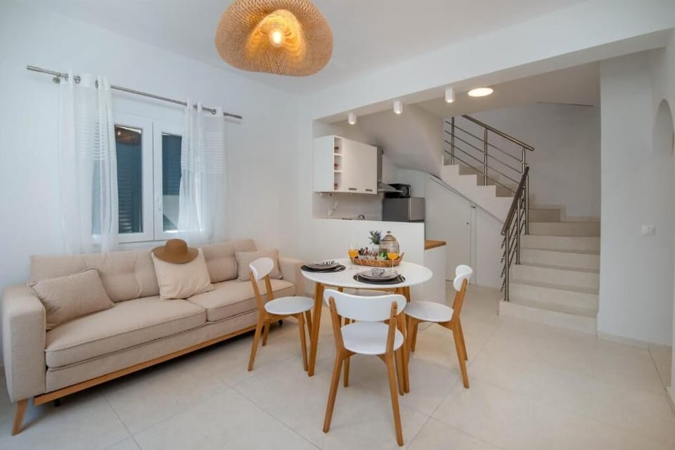 Apartment, Partial Sea View | Living area