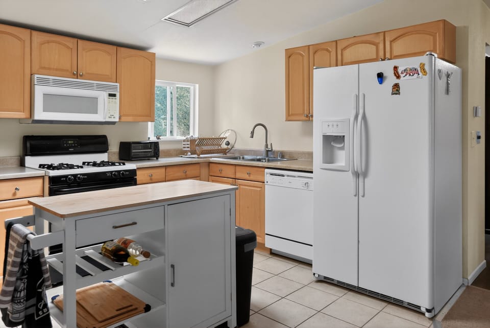 Indoors, Kitchen, Appliance, Refrigerator, Microwave