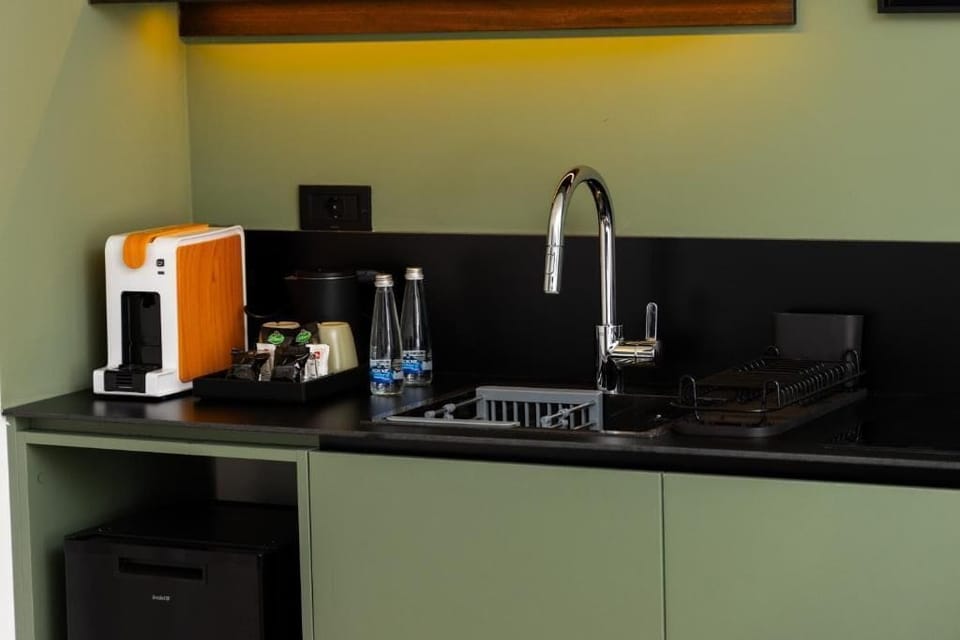 Standard Double Room, City View | Private kitchen