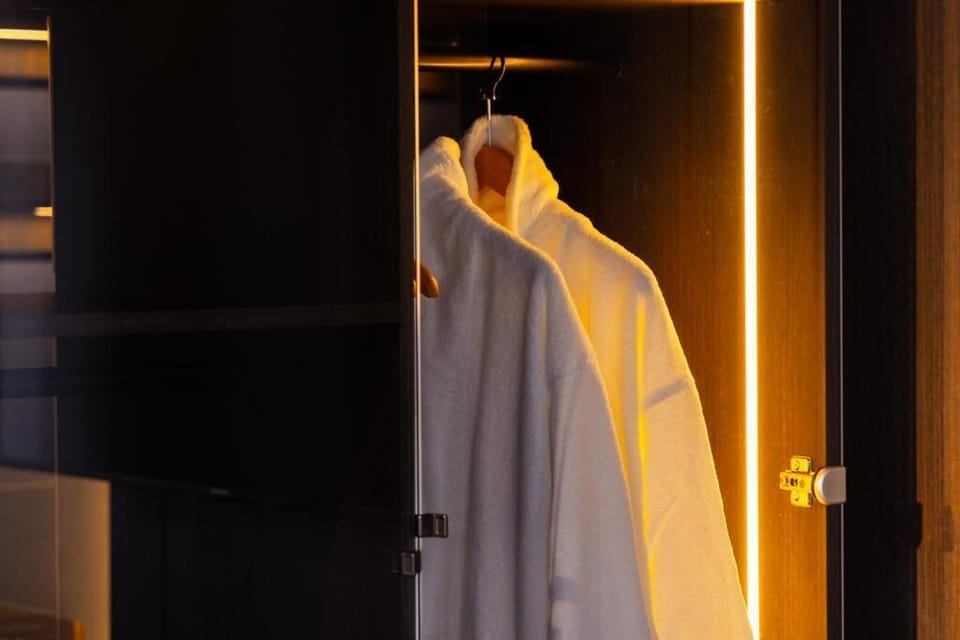Deluxe Double Room, City View | Miscellaneous