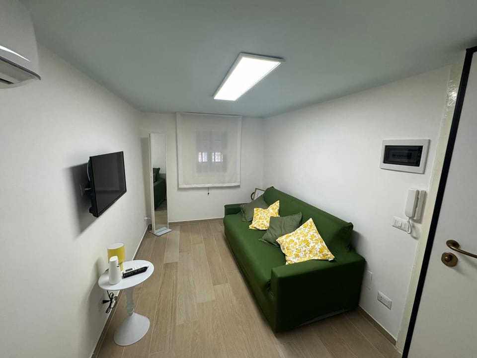 Comfort Townhome | Living area