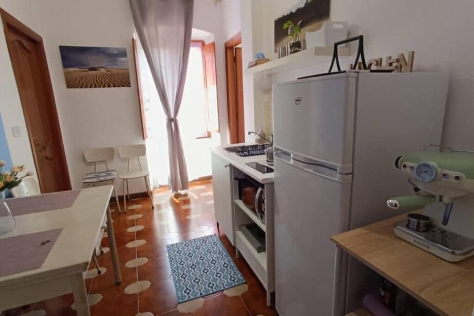 Classic Suite, Balcony, City View | Private kitchen