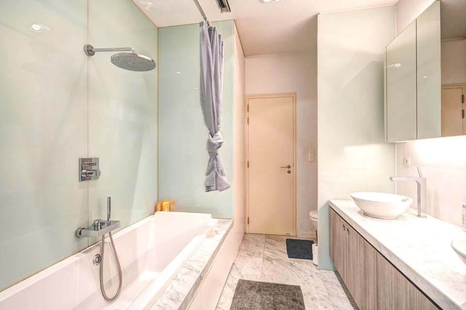 Saint Pauls Lodge 3-bedroom Apartment in Antwerp