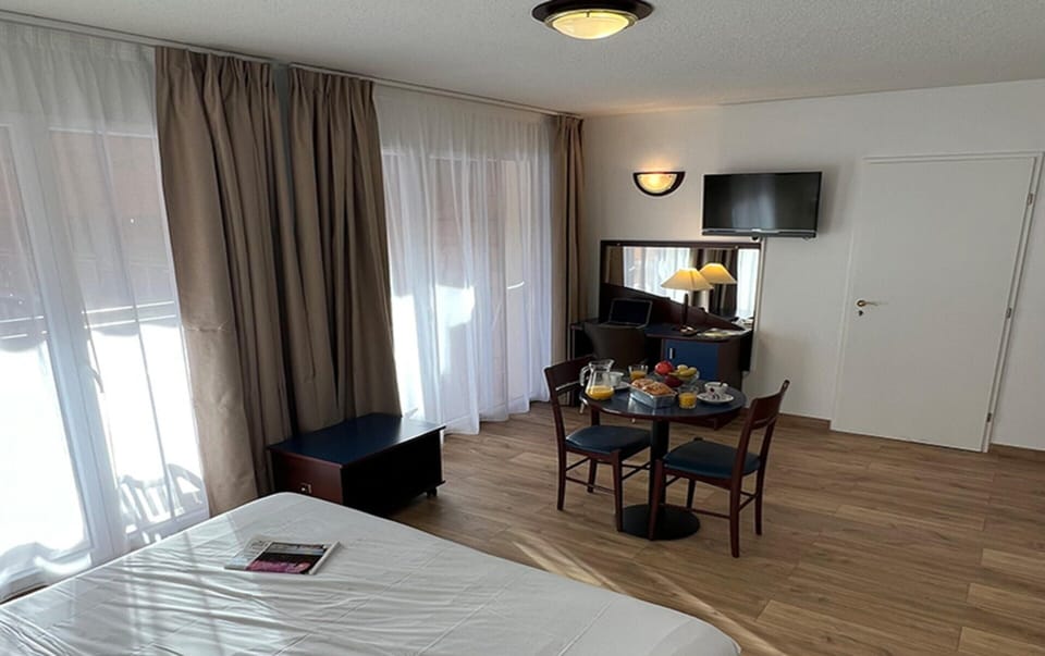 Apartment | 1 bedroom, bed sheets