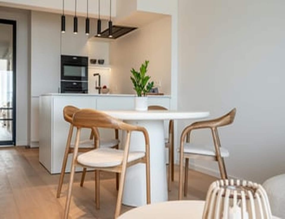 Apartment | Dining