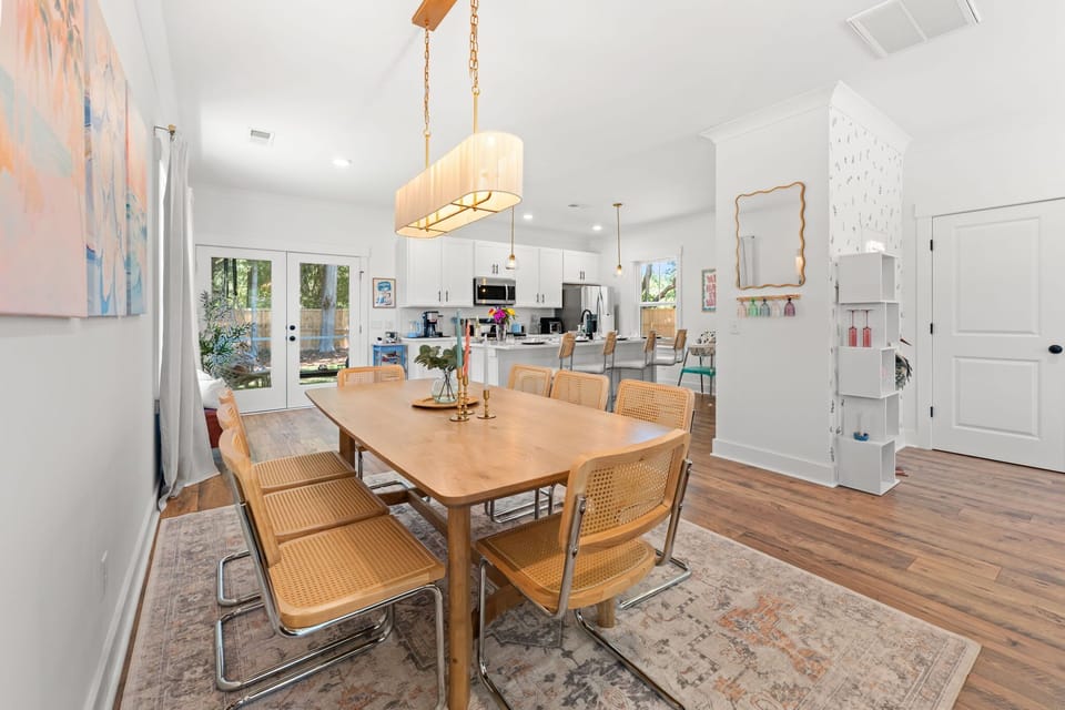 Kitchen table