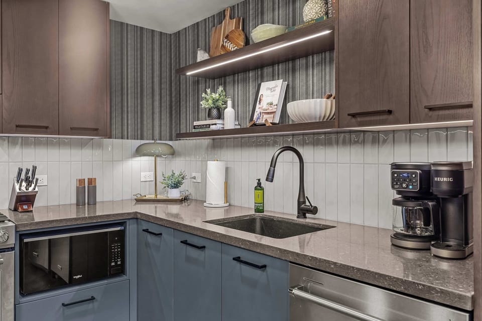A spacious counter for easier cooking of meals with a nepresso coffee machine for your morning coffee needs. 