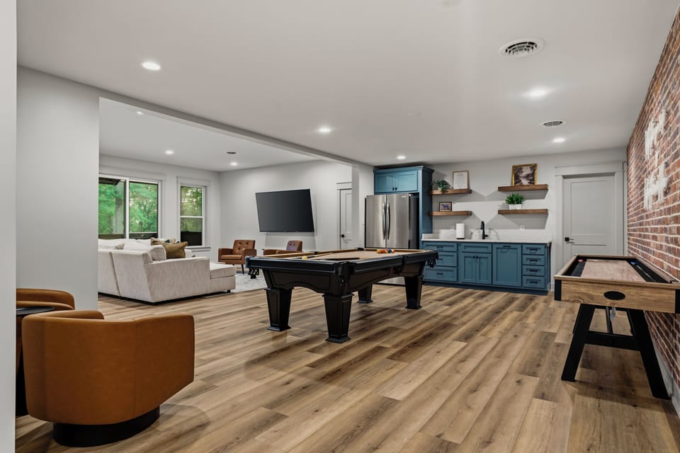 Pool Table/ Shuffleboard Table