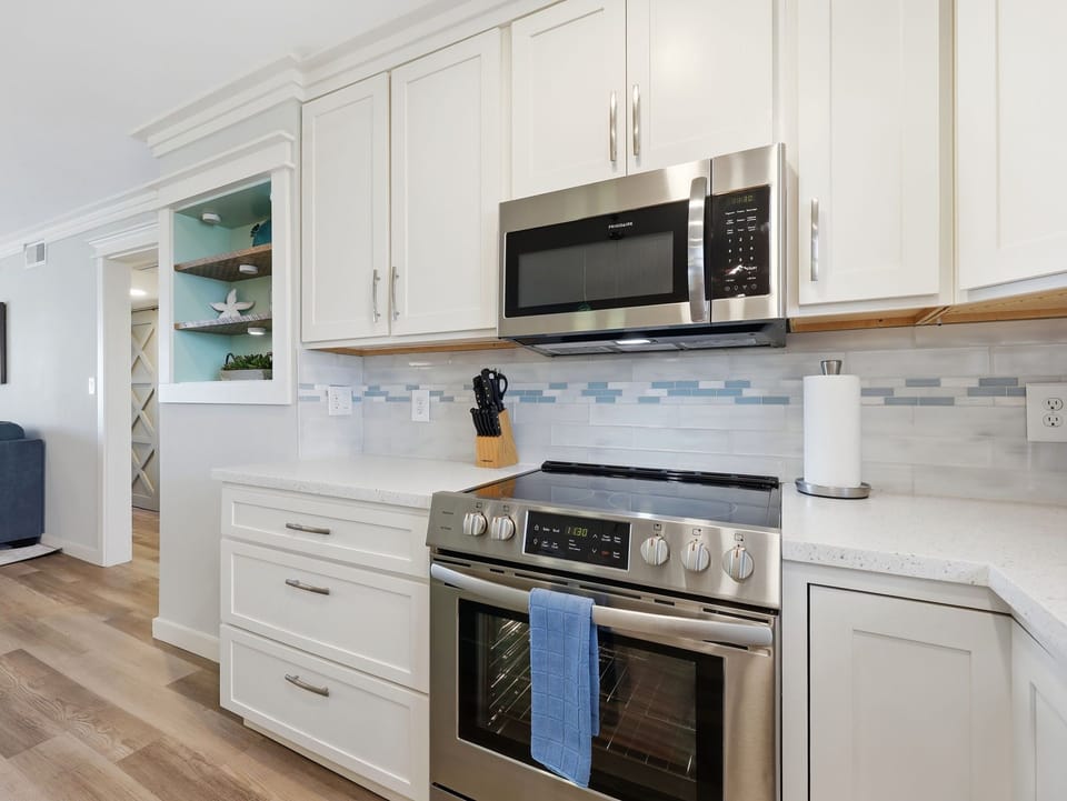 Cook up beach-day favorites in the fully stocked kitchen