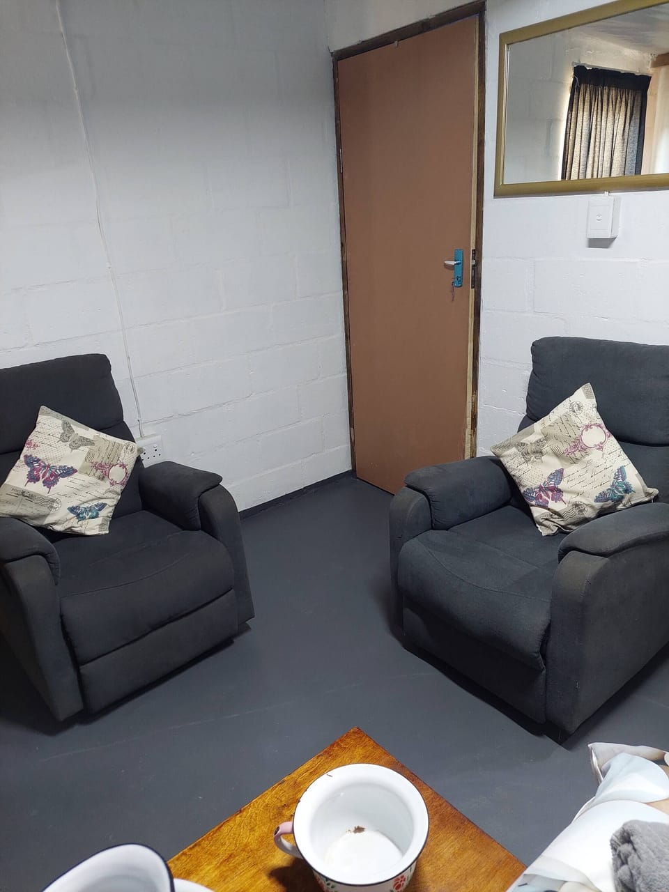 House, 1 Bedroom | Living room