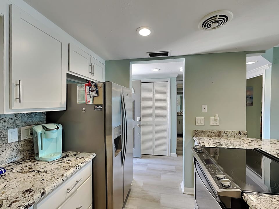 Condo (1 Bedroom) | Property amenity