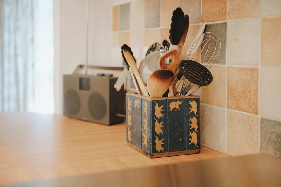 Cook with ease using the fully equipped kitchen, perfect for everything from quick breakfasts to long leisurely evening meals together.