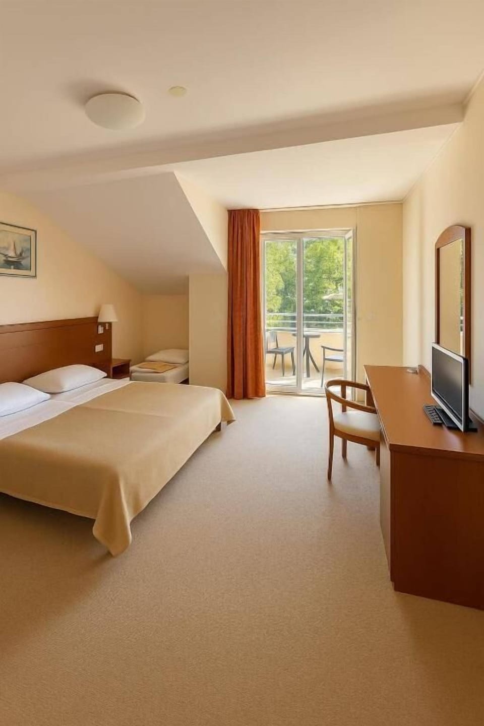 Family Room, 1 Bedroom, Balcony, Partial Sea View | Premium bedding, memory foam beds, desk, laptop workspace