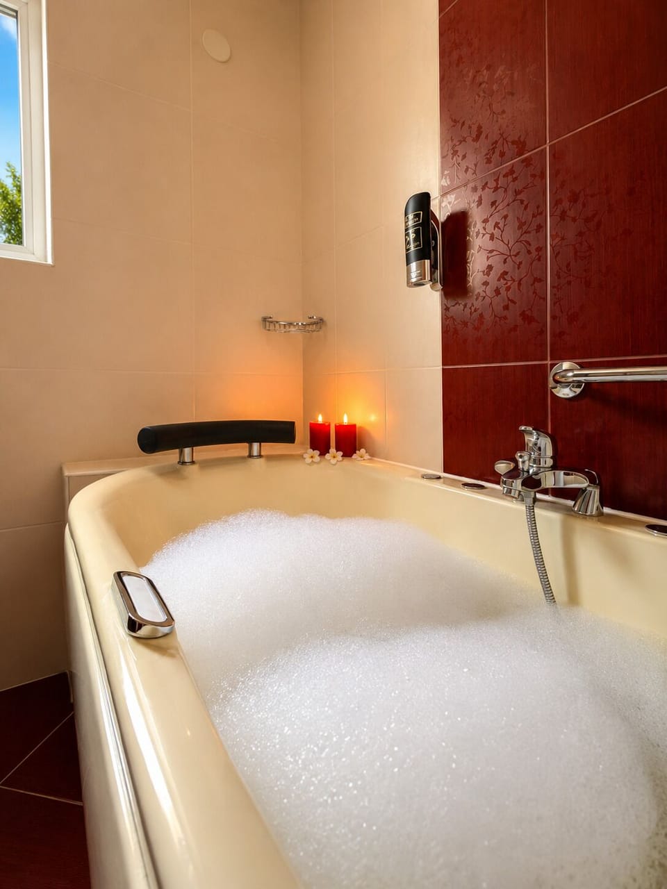 Basic Double or Twin Room, Balcony, Partial Sea View | Bathroom | Bathtub, hair dryer, towels, soap