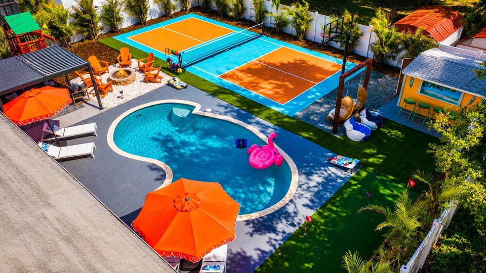 Outdoor Oasis: Splash in the pool, play pickleball, and unwind by the fire pit under sunny skies!