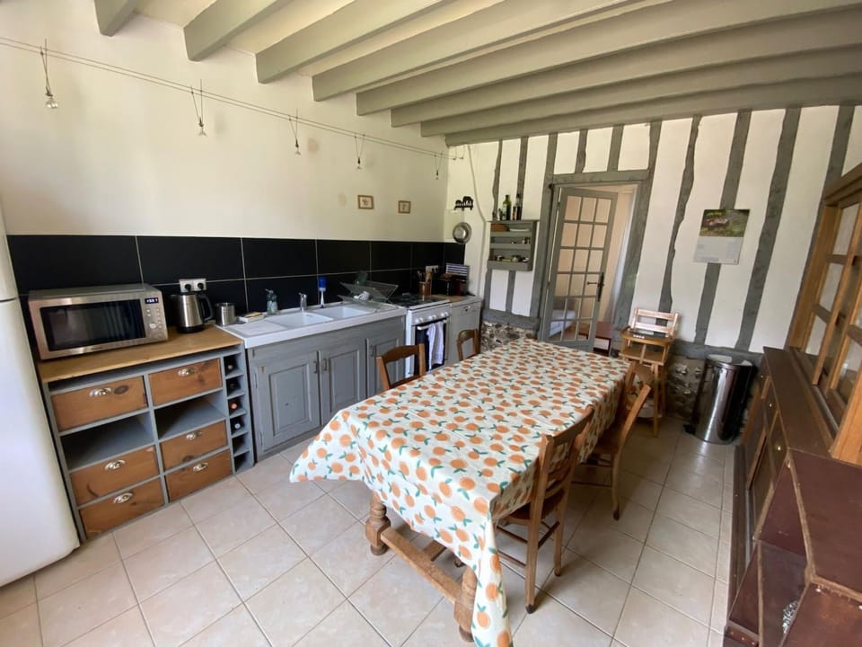 Kitchen / Dining Room