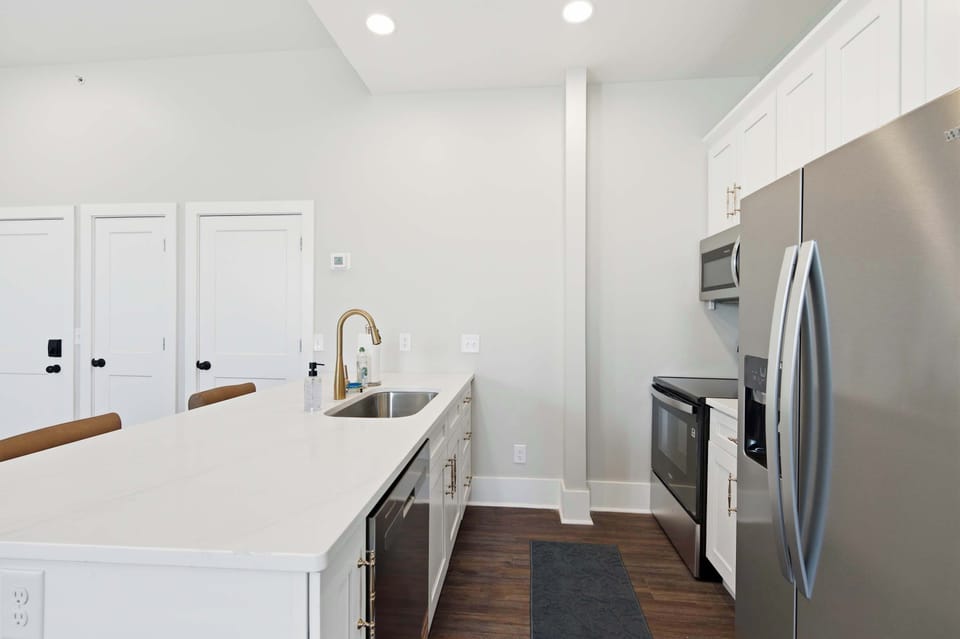The open kitchen is well equipped for an unforgettable getaway​