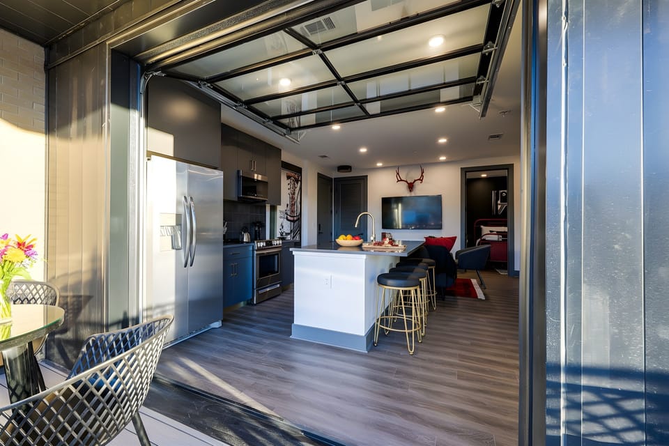 The balcony space really opens up the unit to feel so spacious!