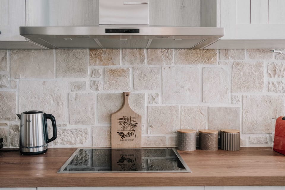 Family House, City View | Private kitchen