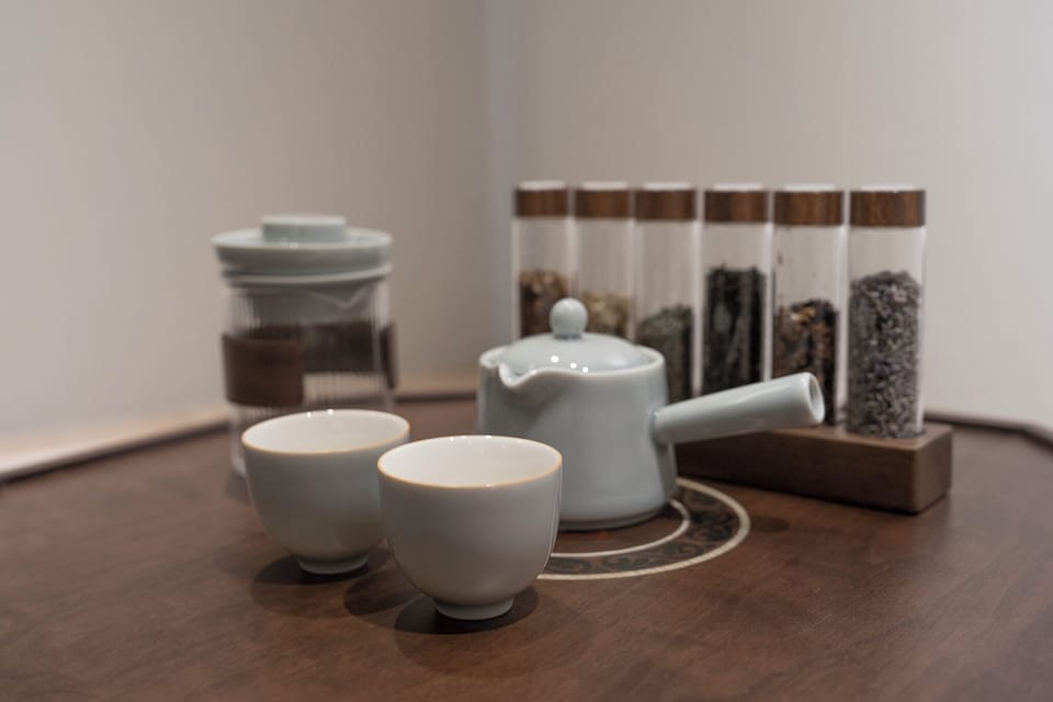 Tea Ceremony Room | Blackout drapes, WiFi (free), bed sheets
