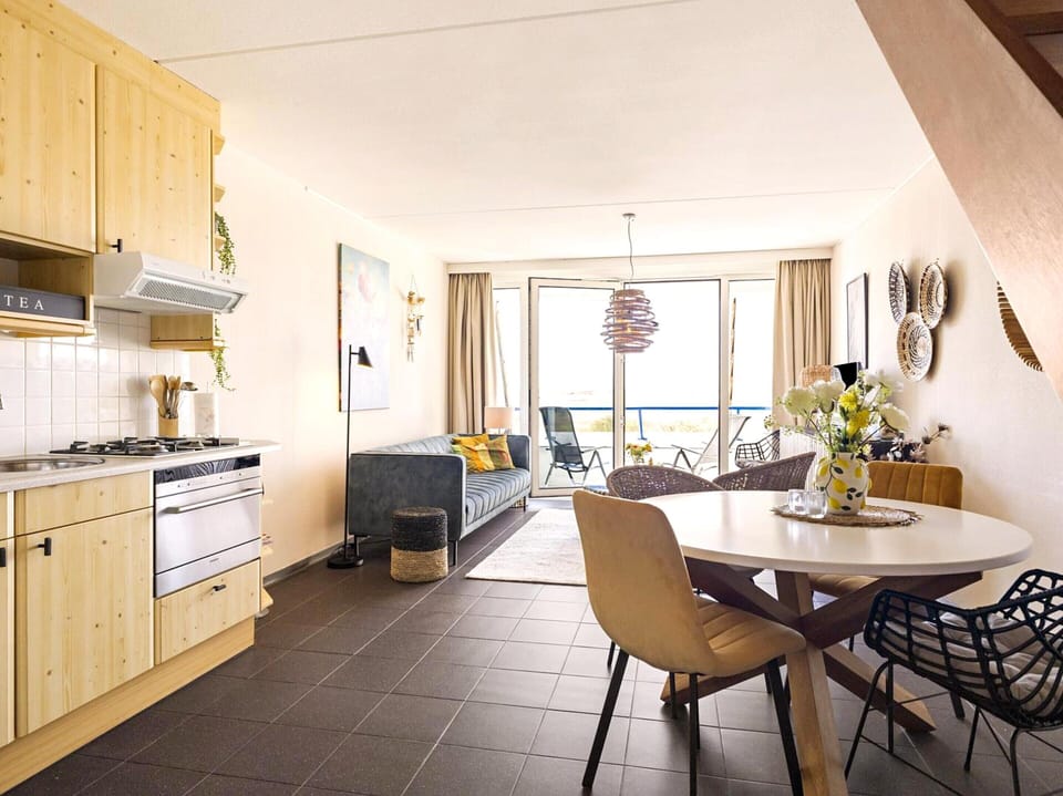 House | Dining