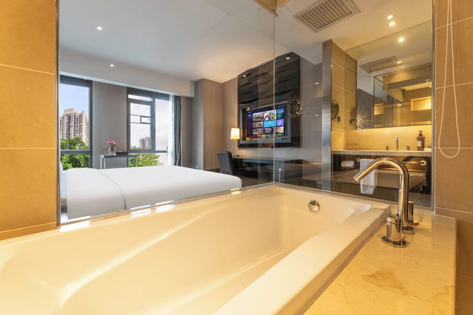 Superior Single Room | Down comforters, free minibar, in-room safe, desk