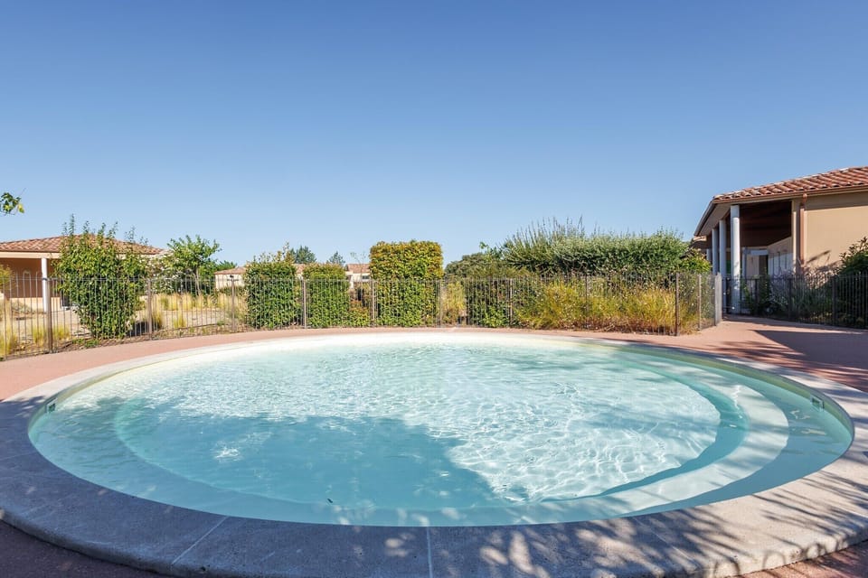 Holiday Home Swimming Pool