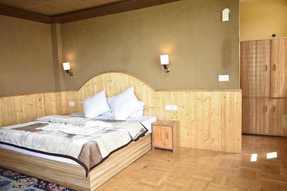 Premium Room | Free WiFi