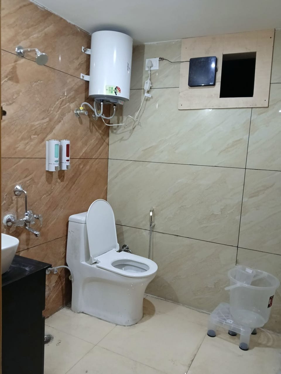 Deluxe Double Room, Balcony | Bathroom