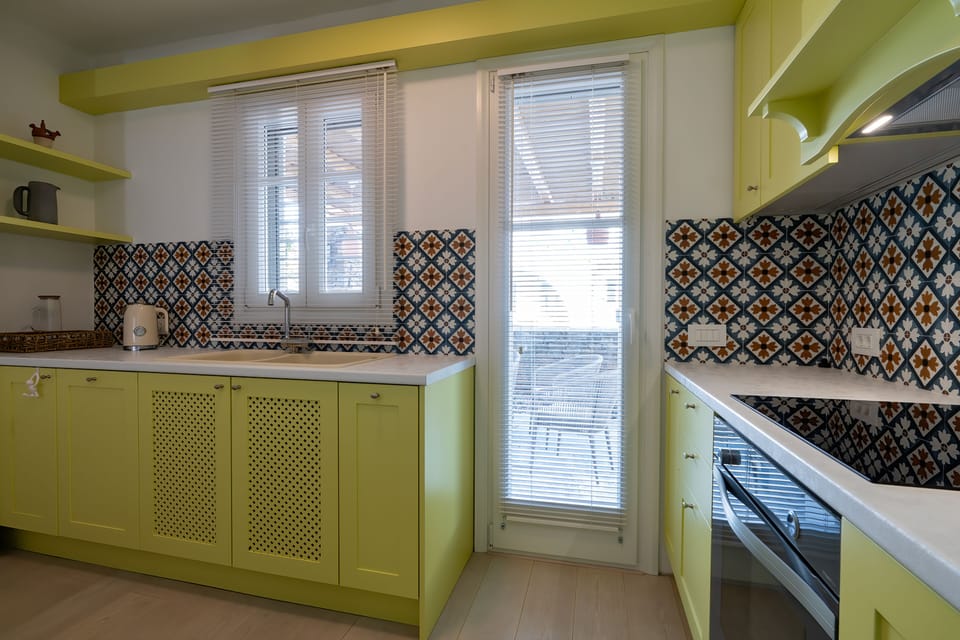 Villa, 4 Bedrooms | Private kitchen