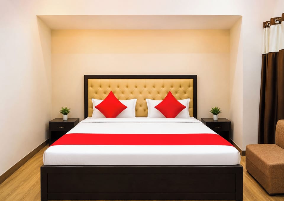 Hypo-allergenic bedding, desk, soundproofing, free WiFi