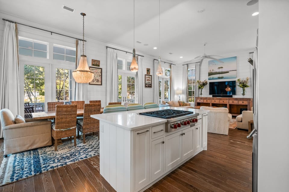 The updated and fully appointed chef's kitchen are sure to be a treat for those who enjoy making a meal at home. 