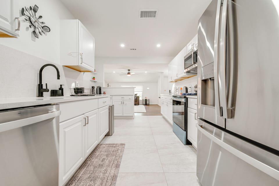 House (3 Bedrooms) | Interior