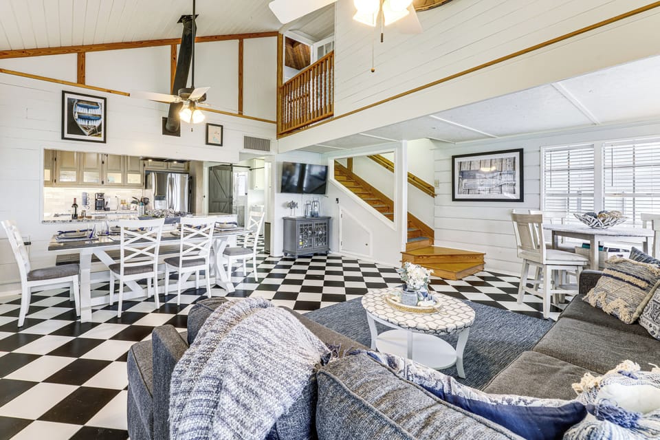 House (4 Bedrooms) | Interior