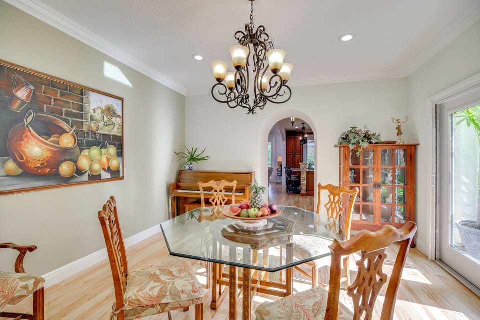 House (4 Bedrooms) | Interior