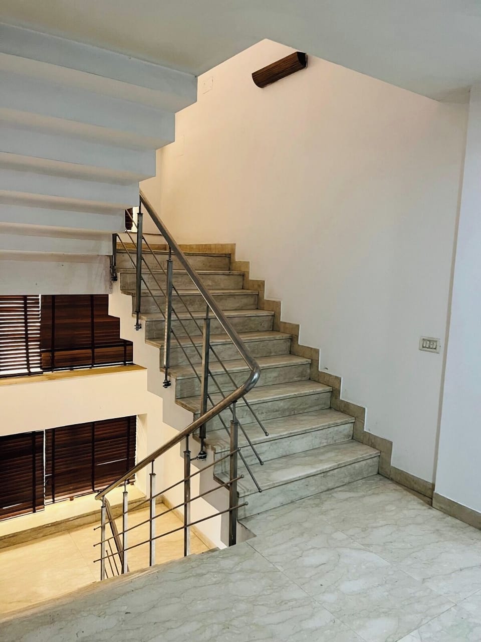 Deluxe Double Room, Balcony, City View | Interior