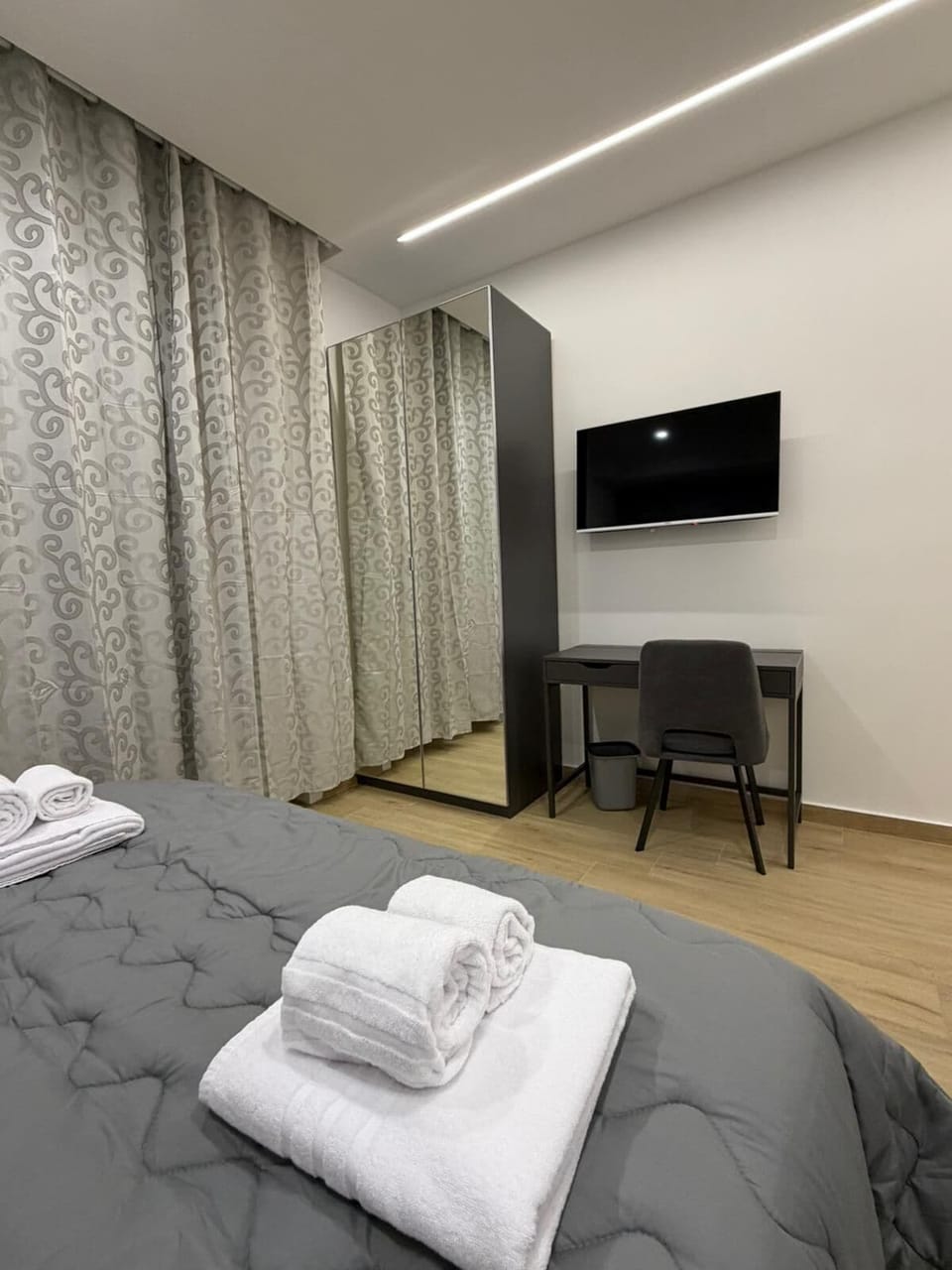 Deluxe Double Room, Balcony | In-room safe, desk, free WiFi