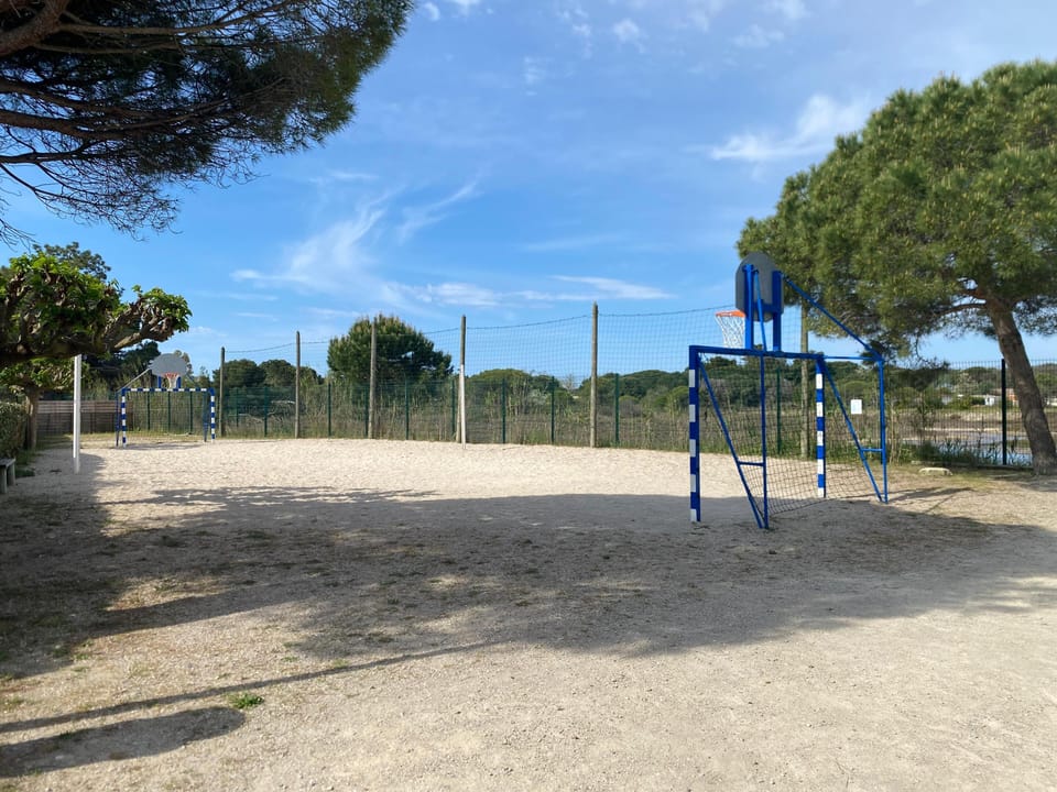 Sport court