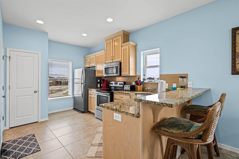 Sweet Home Alabama Fully Equipped Kitchen