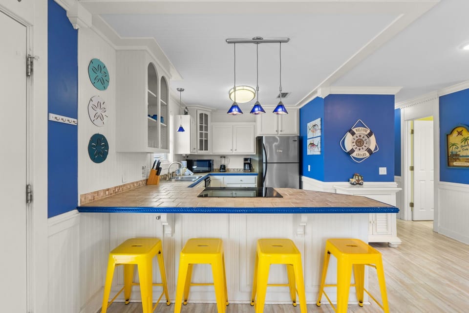 Bar and Kitchen 