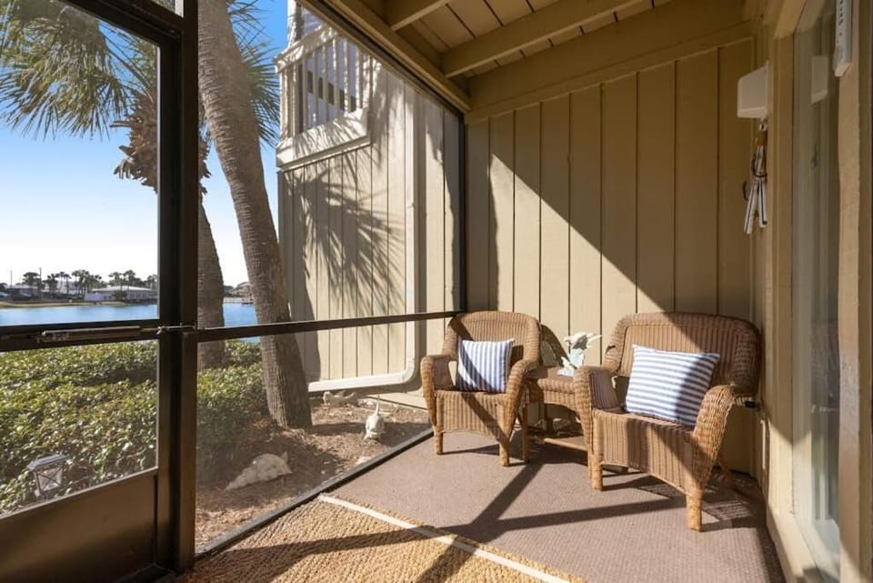 1st Floor Patio
