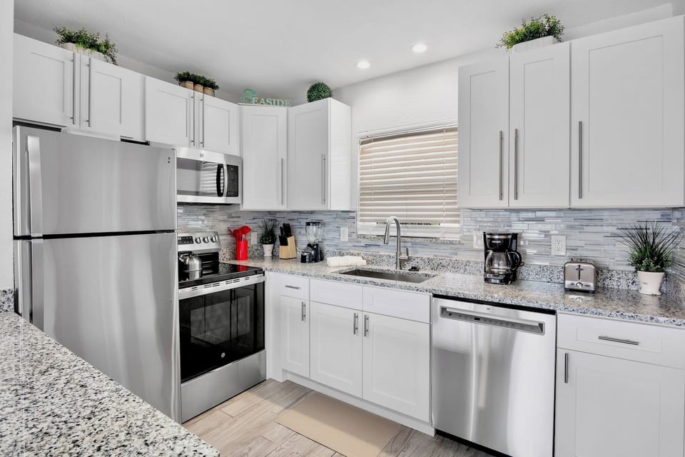 Fully equipped kitchen