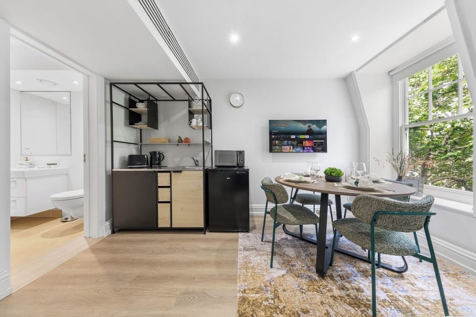Private kitchenette