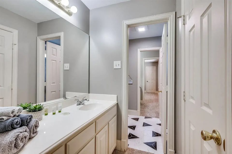 Jack & Jill Bathroom