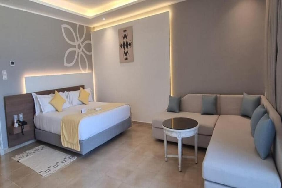 Comfort Double Room, Balcony, Garden View | In-room safe, free WiFi, bed sheets