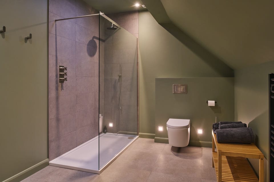 The bathroom at Grain Loft, Powys