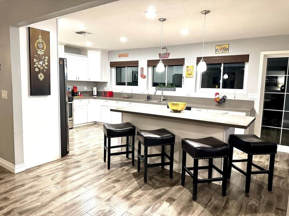 Kitchen and bar
