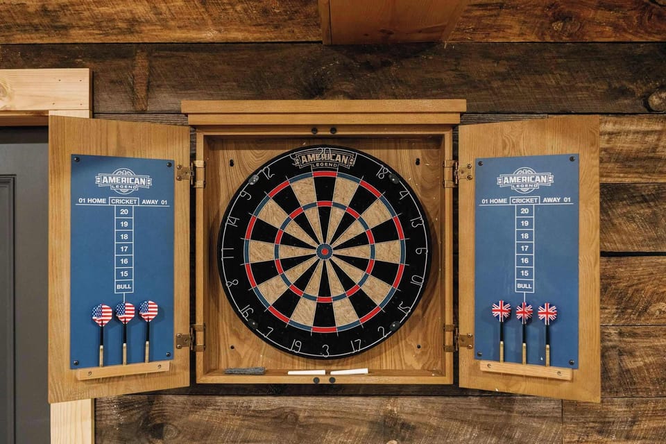 Fun for everyone! Game room with a poker table, pool, darts, Connect 4, board games, and more!